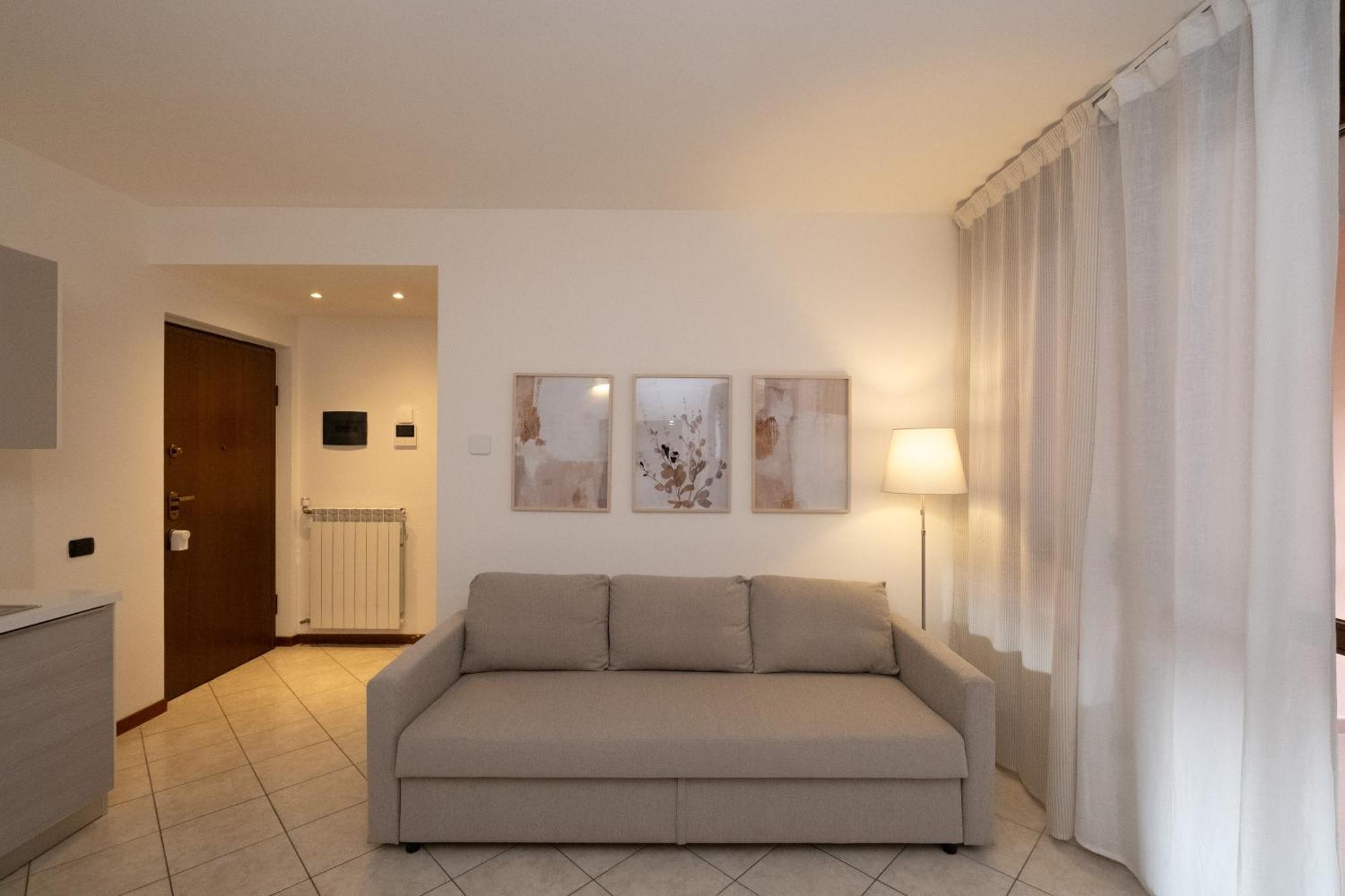 Appartamento Bilocale A Lainate Lainhouse Esterno foto